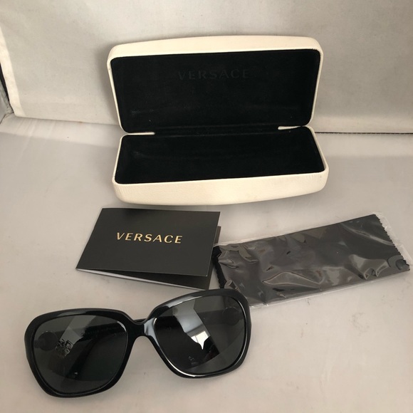 Versace sunglasses 4218B BLACK GB1/87 58MM 15 130 - Picture 2 of 8